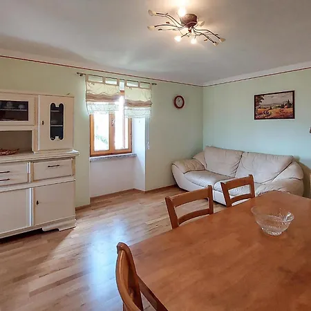 Apartment 2 Bedroom Lovely In Labin